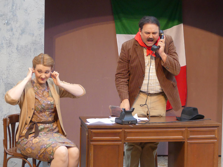 Szene aus: Don Camillo und seine Herde